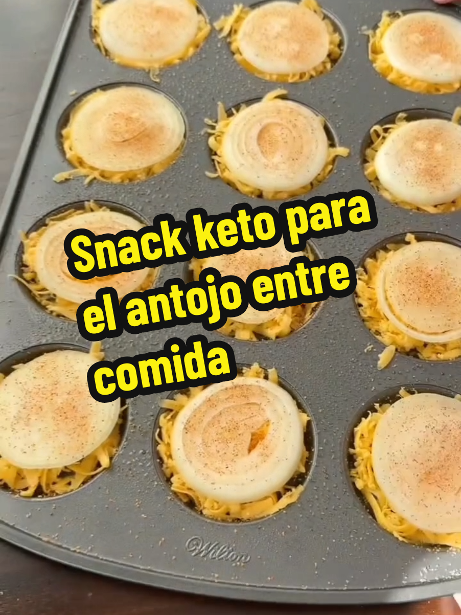 Intentas bajar de peso pero no sabes qué comer? Accede a más de 500 recetas keto saludables para el desayuno, almuerzo y cena que te harán perder grasa sin pasar hambre. Haz clic en el enlace de mi perfil y empieza hoy mismo a ver resultados. 🥑🥗 #recetassaludables #dietaketo #bajoencarbohidratos #BajarDePeso 
