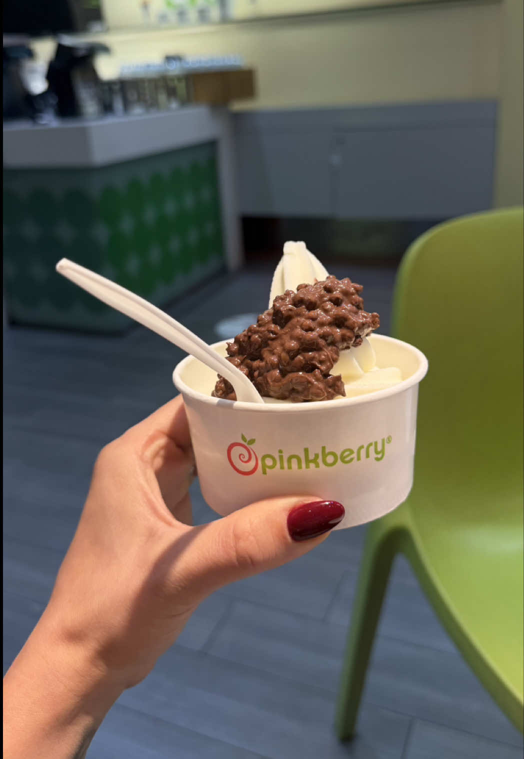 Will always be a Pinkberry girl 🍦@Ridinroundthatnico #froyo #pinkberry #sweets 