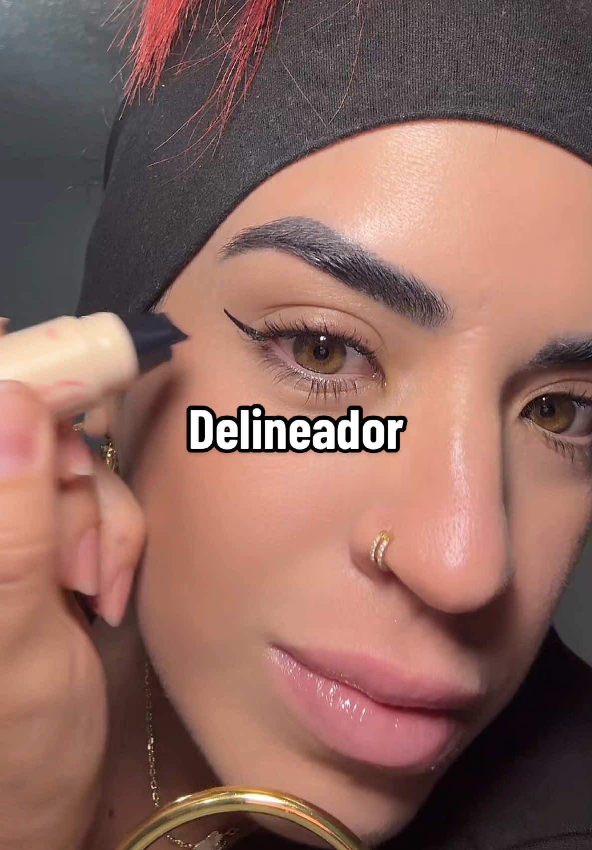 Respuesta a @Lisandra Poll Soto  #delineador #foryoupage #tiktokshop 