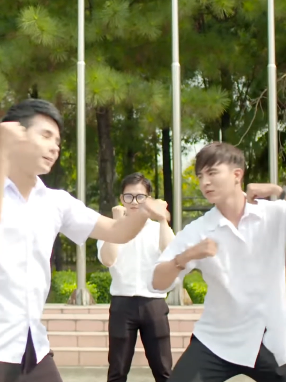 Thứ 2 Satế đi học ....nhảy cua ghệ#stevennguyen 