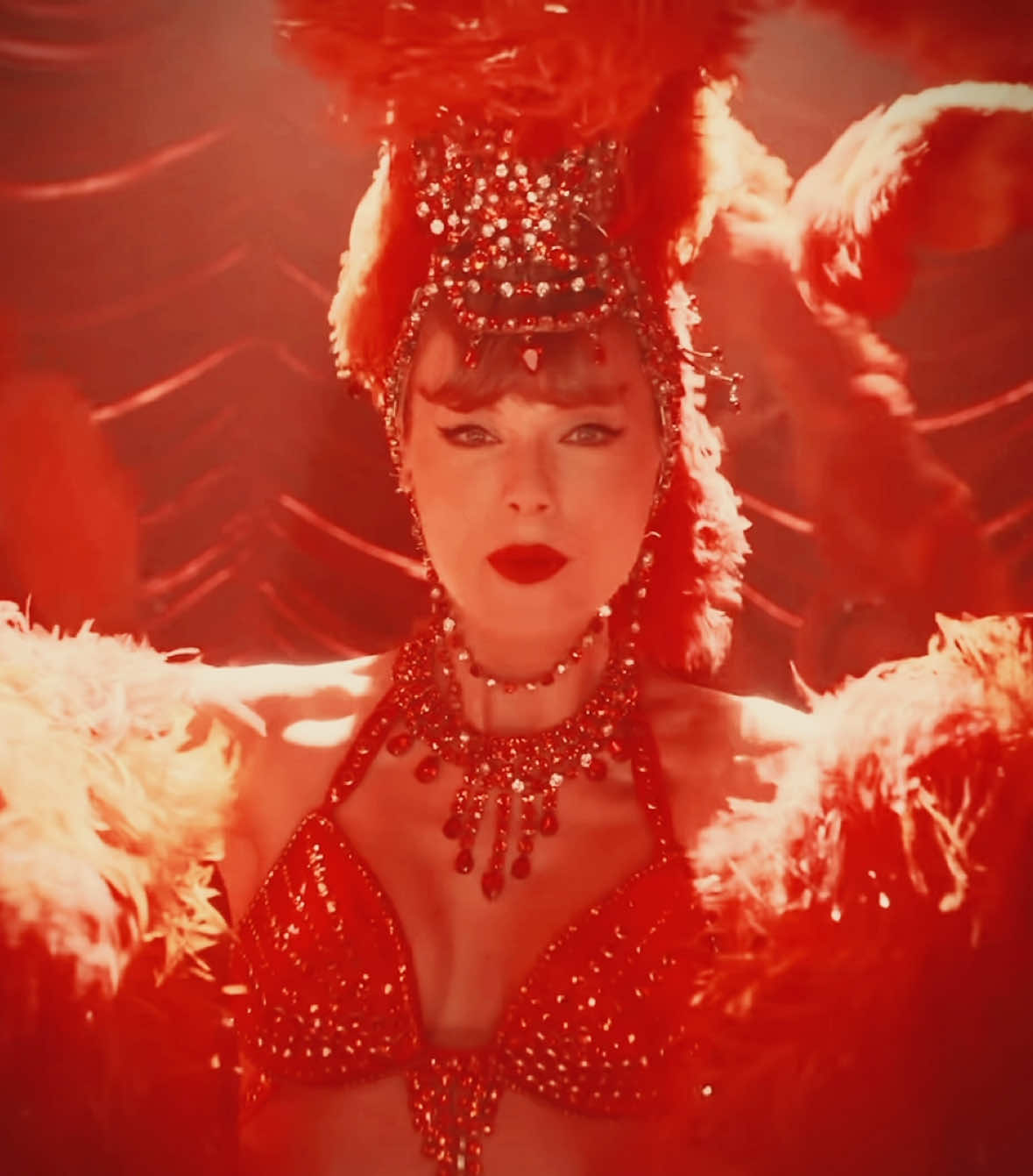 the fate of ophelia music video is everything #taylorswift #tloasg #fyp #viral #erastour @Taylor Swift @Taylor Nation 