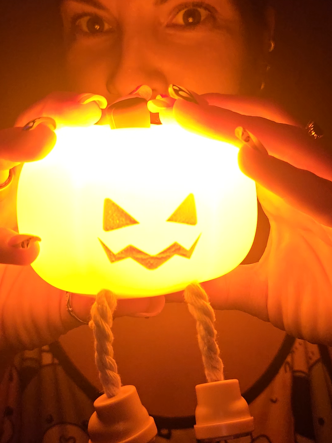 Luz de noche de calabaza de Halloween, decoraciones de Halloween para exteriores, Mini lámpara LED de calabaza con 3 niveles regulables, luz nocturna para niños, lámpara de mesita de noche táctil recargable de silicona #calabaza #halloween #luzdenoche #minilampara#lamparahalloween 