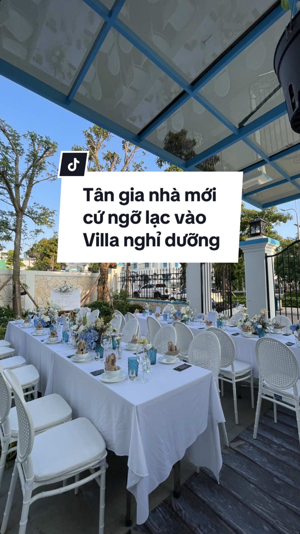 Không chỉ là buổi tiệc tân gia, mà là cách chủ nhà thể hiện phong cách sống 🌿 Không gian villa hiện đại, setup tinh tế, menu ăn tối chất lượng – tất cả đều do Mây chăm chút từng chi tiết. Tổ chức tiệc tân gia, tiệc sân vườn hay tiệc villa tại Hạ Long – để Mây giúp bạn tạo nên khoảnh khắc thật đáng nhớ. #MayKitchen #tiecnngoaitroi #tiecchuyennghiep #tangianhamoi #tiecsanvuon #trangtritiec 