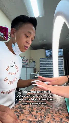 Teener client think she can get long nails because she has a boyfriend #fyp #longnails #nailtech #foryoupage #meme 