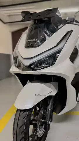 PCX 160 ABS White siap di pinang nih,atau kamu mau warna lain? kita ready kok .. #pcx160 #pcx #xybca  #SPSMotorAjibarang  #socialmediaexcellence2025  @HONDA PURWOKERTO @AHASS SPS AJIBARANG @AHASS16175🔧 