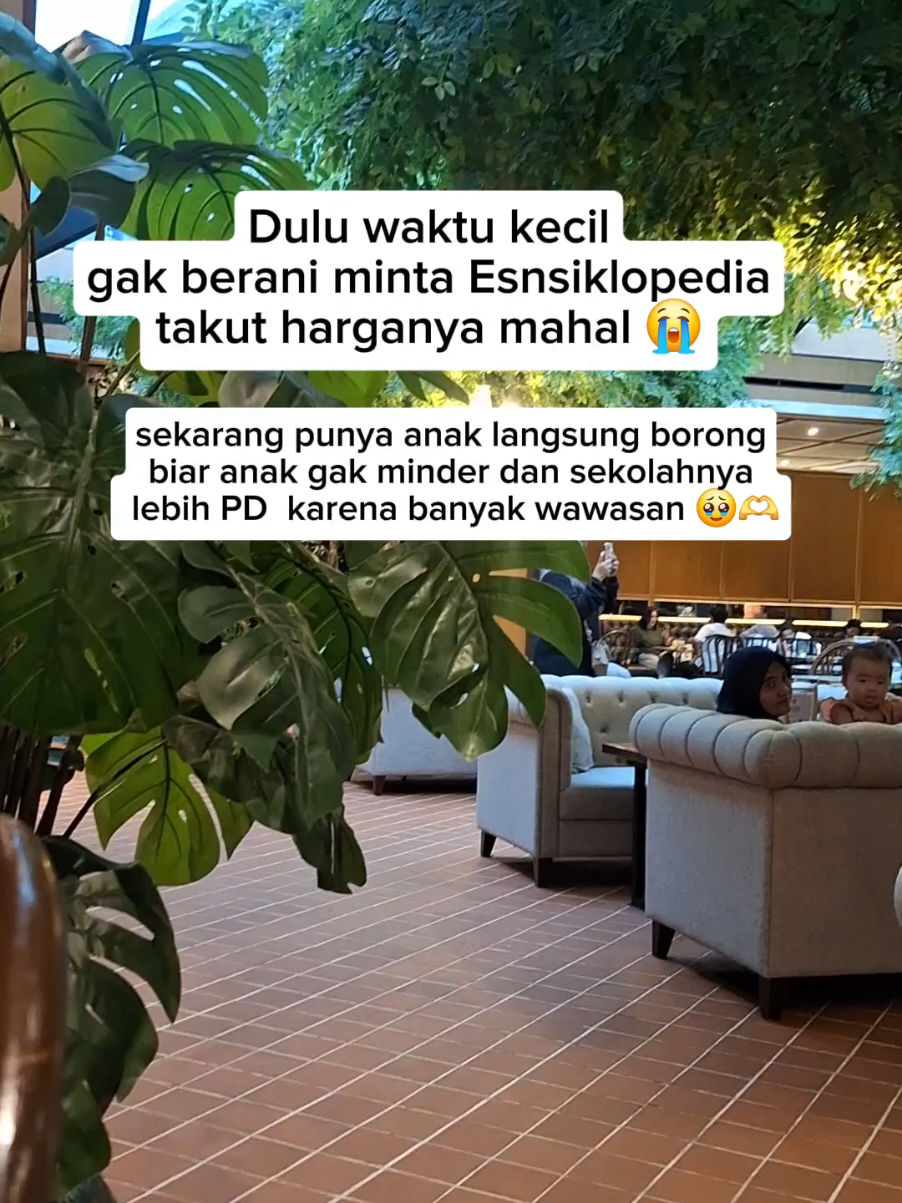 Membalas @feyyshahab sekarang harga buku terjangkau, yuk samaan kalau mau anaknya suka baca buku ☺️🫶 #ensiklopediapertamaku #ensiklopediaanak #bukuanak #bukusainsanak #bukubergambar 