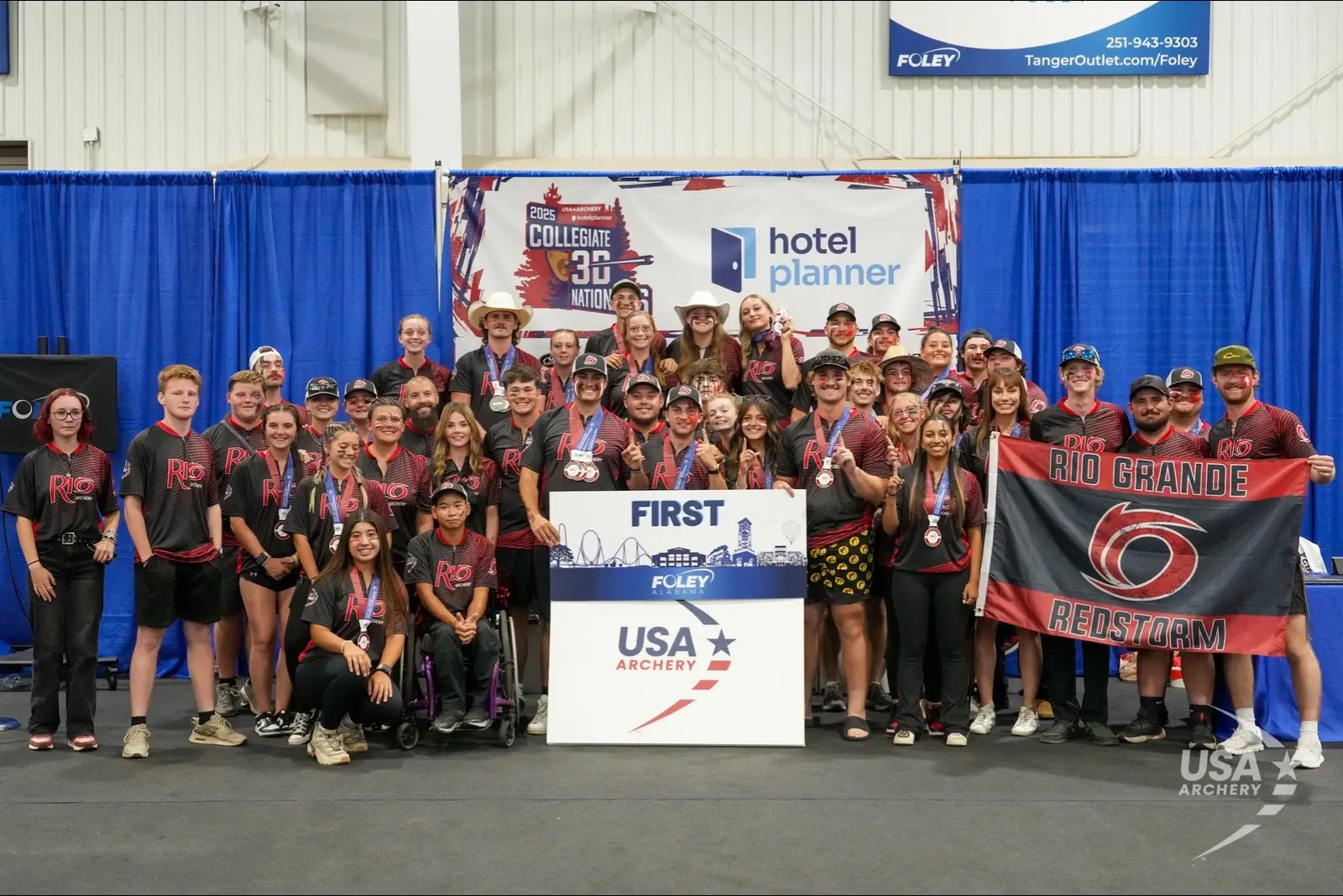 We had an amazing weekend of shooting and ended up winning the 3-D Collegiate National Championship! 🏹🎯 I contributed team points by finishing eighth individually in Women’s Recurve, and our Women’s Recurve Team brought home the silver medal, earning even more points for our collegiate team. I’m so excited and grateful to be part of this journey—it’s incredible to experience collegiate athletics as a master’s student, especially since I never had the chance to during undergrad. So proud of my team for doing absolutely amazing this weekend! 💪🏼👏🏼 #hoyt #usaarchery #archery #recurvearchery #olympicrecurve 