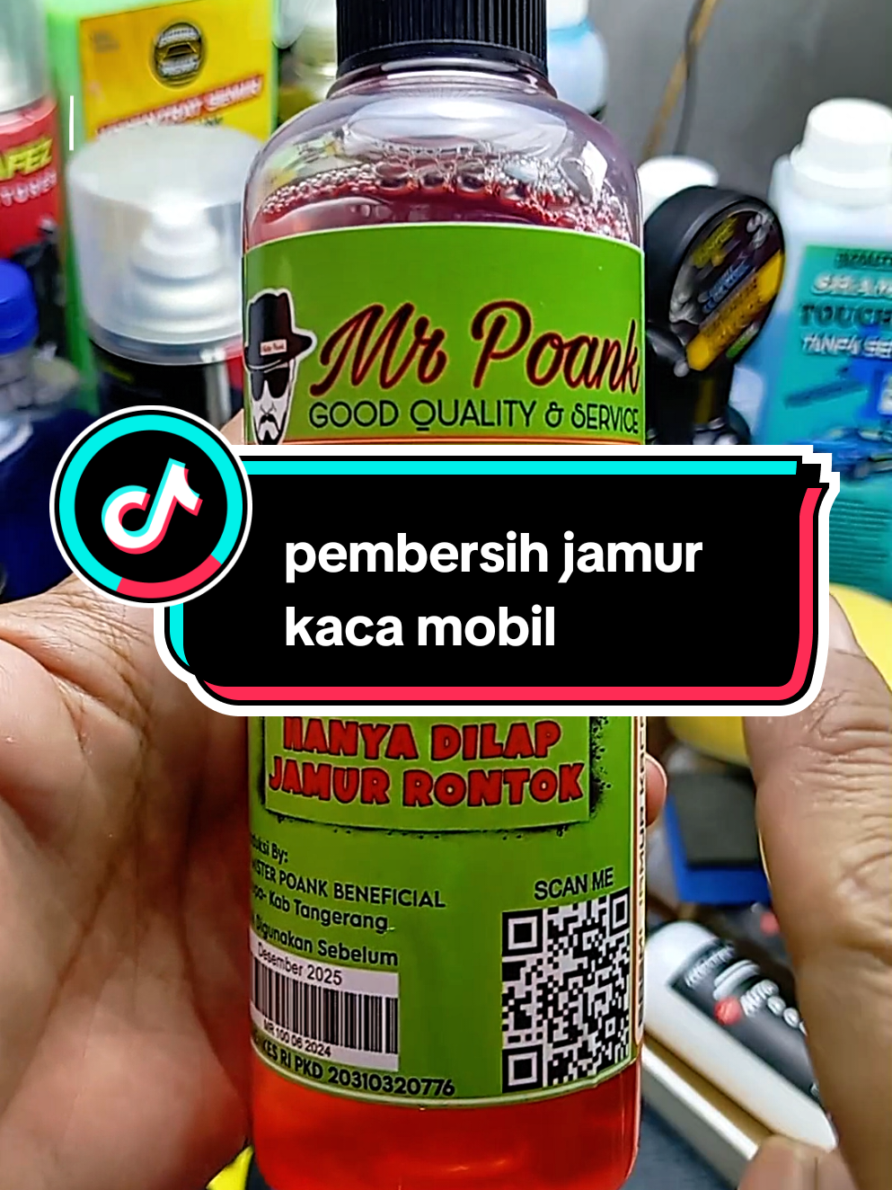 pembersih jamur kaca dari mr pank sudah tidak diragukan lagi untuk hasilnya #mrpoank #pembersihjamurkacamobil #jamurkaca 