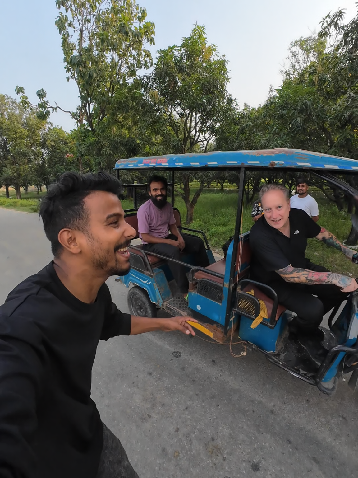 Dekho Nepalgunj katna khatarnak hoiga bideshi log ricksaw chalawat hai🤣 #rgbcamerography #technologia #rgbnihalminivlog #rgbnihalvlog #rgbnihal @bigdirtyandloud @Jun Aiď Àlam 