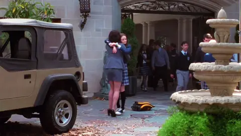 ☆ 25 years to Gilmore Girls, my favorite tv show. sc: emscnpck  #gilmoregirls #fyp #gilmoregirlstiktok #mazzystar #autumn 