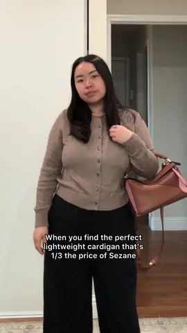 Catch me wearing this cardigan every day for the fall 🍂  I’m wearing size large petite so it’s a little bit more cropped but they have regular + tall sizes as well! @Old Navy Official So Soft Cropped Cardigan 💗 #oldnavy #cardigan 