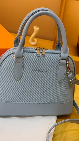 Tas IMPORT wanita recomend buat independen woman sangat cocok  #CapCut #fyp #tasimport #slingbag #promo 