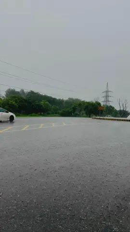 Early-morning-weather-in-islamabad☔️💦🌧️🌨️🌩️#foryou #foryoupage #beautiful #islamabad #zeeshanzaman200 