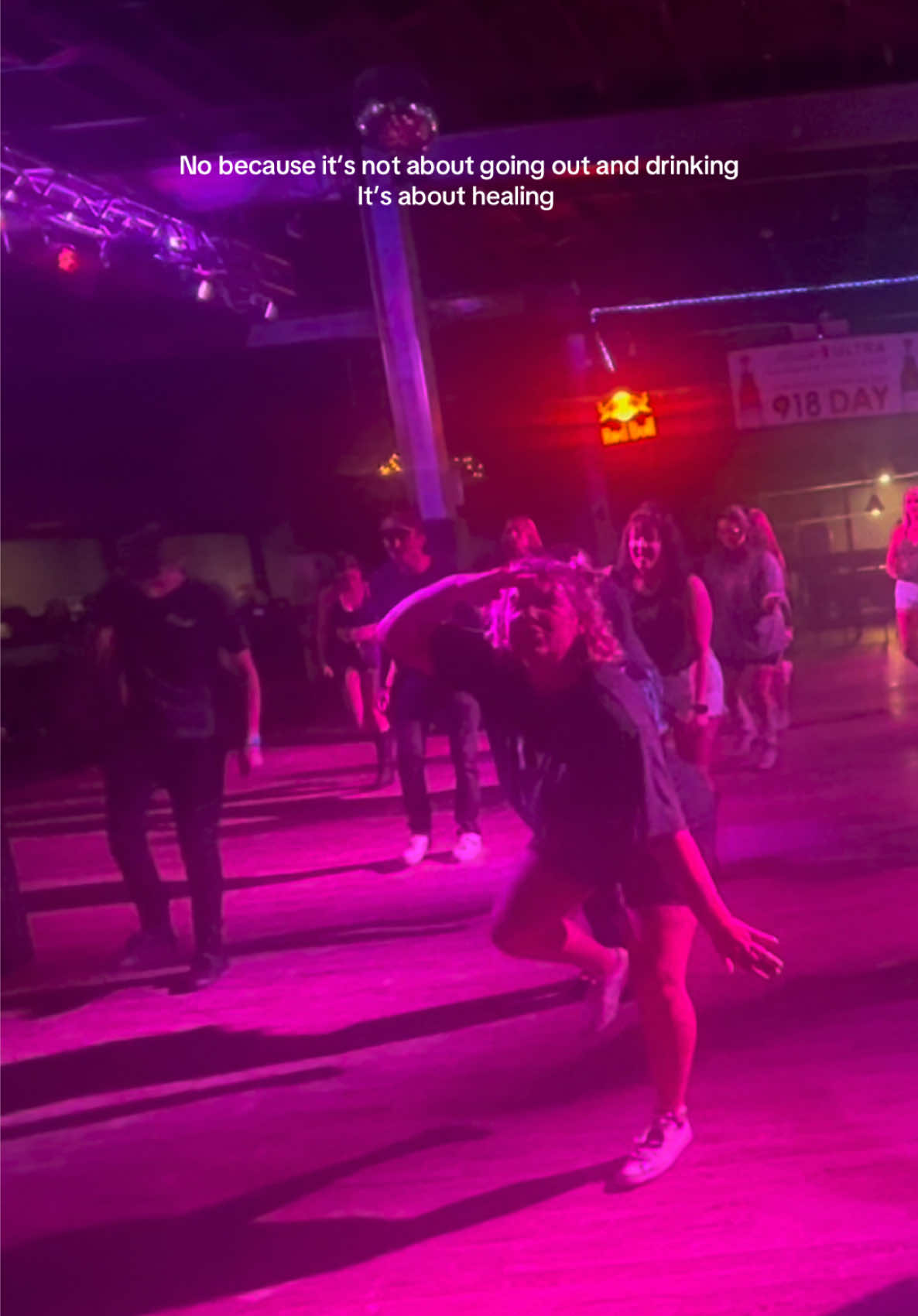 The very last turn and dip tho, learning to trust your leads makes for really fun times ❤️❤️ Whiskey 918 was poppin Friday night! These are some of my favorite moments 🩷 I just love all the friends I have met bc of our local country dance group fb page. Soooo thankful 🙌🏼  Leads: @Belle's Backroad Ballroom, Anthony (tag?) @Dalton 🤑  #countrydancing #linedance #twostepping 