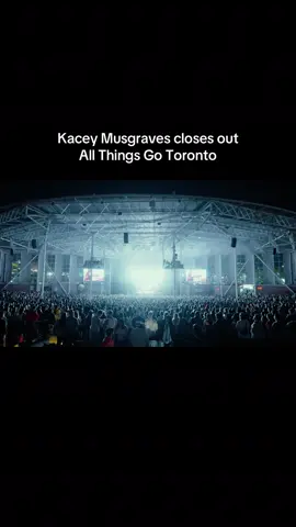 She’s perfect 🥹 🎥: @Respective Collective  #kaceymusgraves #atgtoronto #allthingsgo 