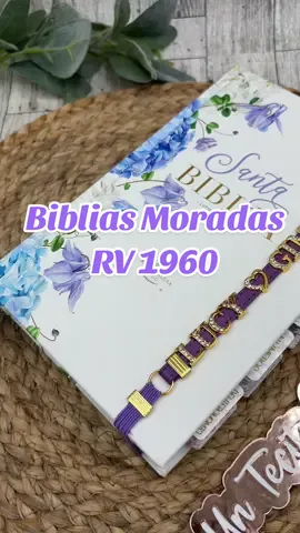 Puedes ordenar enviando texto al 252-740-4009 o directo en untecitoconDios.com. Envíos a USA y PR #untecitocondios #reinavalera1960 #bibliaspersonalizadasusa #bibliamorada #biblialetragrande 