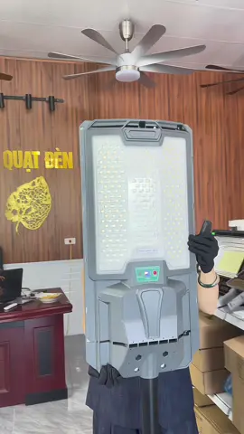 Đèn năng lượng mặt trời chính hãng 500-800w.  #oanhoioanh  #đenlienthe #đennangluongmt  #đenchieusang 