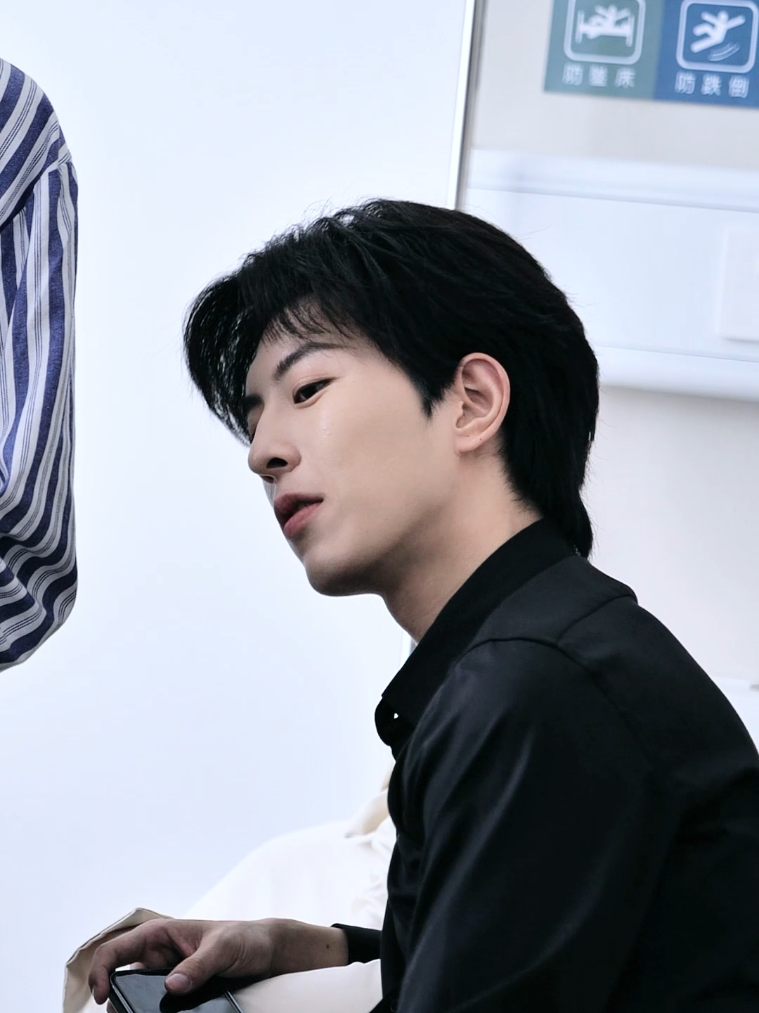【短花絮BTS】垂涎ABO Desire|互懟的“敵蜜”——盛總和沈總 #ABODesire #DesireTheSeries  Mutually antagonistic 'enemy fans' — CEO Sheng and CEO Shen. 每周六晚8點，全球同步更新上線🌏 Every Saturday at 8 PM(Beijing Time) - New Episode Updates Worldwide🌏 #垂涎 #ABODesire #abodesire #desiretheseries #desire #Desire #nongjian #omegaverse #bl #abo #ABO #boyslove #drama #dramaseries #blseries #bts #behindthescene