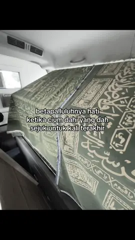 5/10/2025 tanggal yang tidak akan pernah kulupakan wanita tercantik di dunia yag ditakdirkan untuk pergi meninggalkan dunia😭Al-fatihah my mom🥹🤍