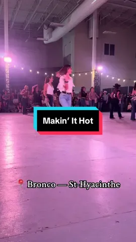 J’ai eu une petite pensée pour toi avant de commencer @debora 😏😘🤣 Avec l’approbation de 🎥 @Rosalie Deblois 🩷😂 Makin’ It Hot High Intermediate Line Dance By @PAIGE🪩✨ & @kiley faulkner✨  🤠 : @WINCREW par Winslow Dancers @CountrySistersAT  📍 : @Bronco - Expérience Country  🏆 : @maudegouellette & @F R E D 😍 💃 : @Maïka Dupont @Melann&Maïka | Danse en ligne , @Kath , @elina.dauteuil99 , @_.lea.martin._  👚 : @Western Collection 🤠  #linedance #linedancing #dancecompetition #bronco #wincrew 
