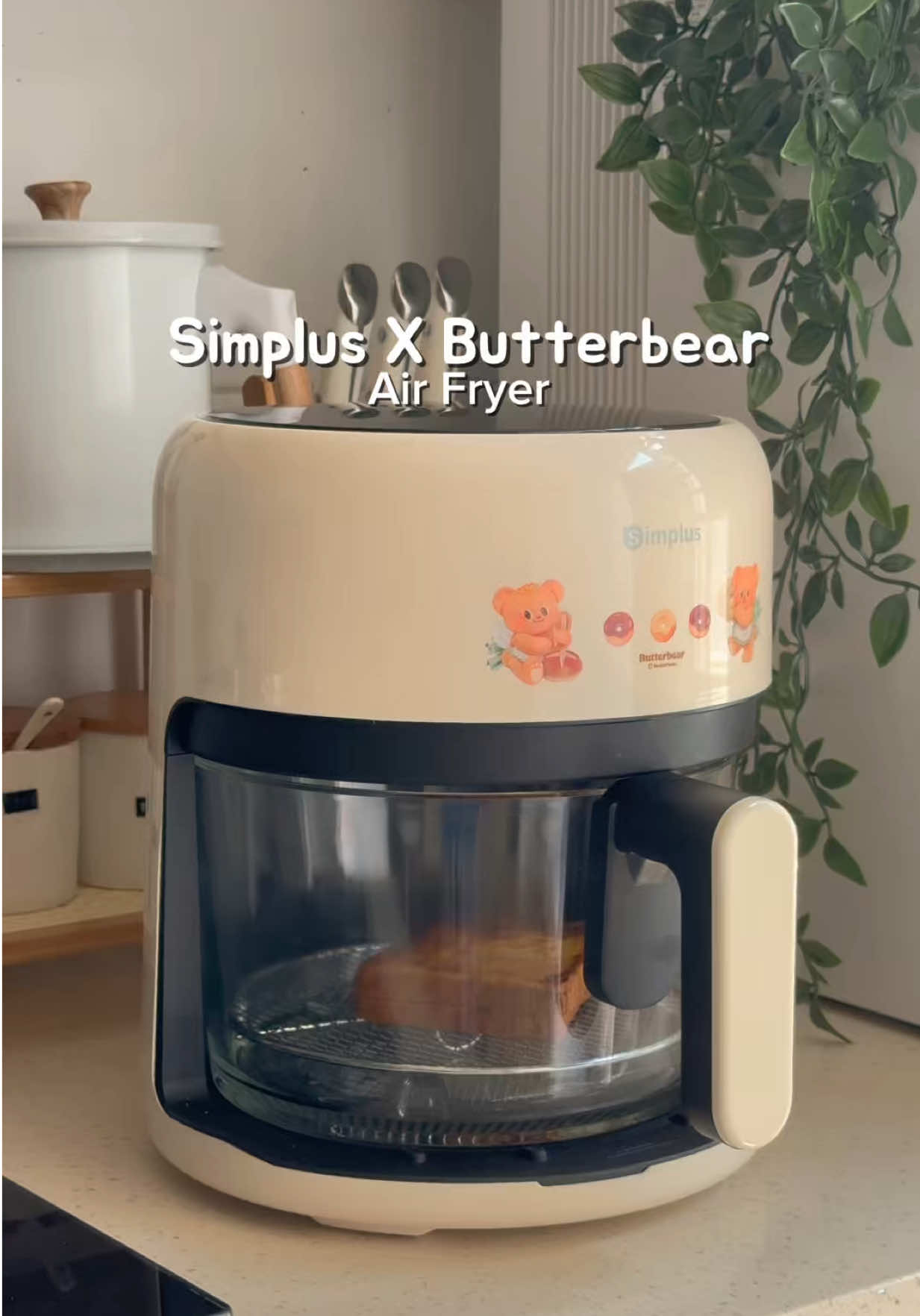 Sejak aku guna air fryer ni, hidup rasa senang giler 😆 Boleh tengok makanan tengah masak, tak payah buka tutup penutup. Aku rekemen sangat air fryer dari @simplus.my  #SimplusXButterbear #airfryer #MYNewArrivalDaySimplus #tiktokshopsuperbranddaymy  #Simpluswithyourbutteryfriend  