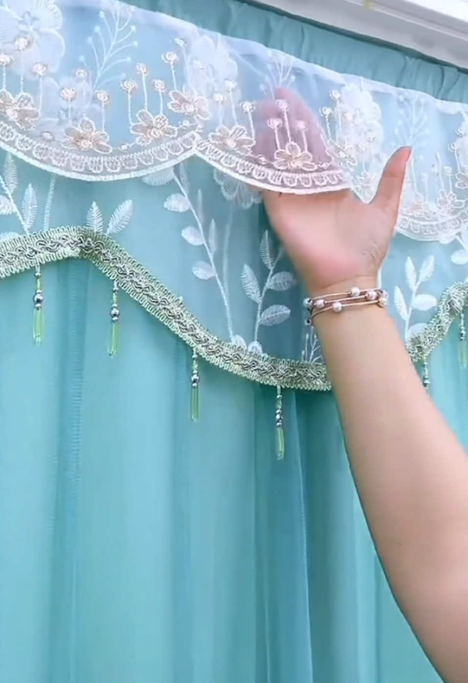 Mẫu vòng về nhiều kích thước cho minh a 30 màu Hồng 31 màu xanh Ngọc 32 màu vàng 33 màu tím 34mau kem 40 màu xanh đậm 41 màu xám #rèm #xuhuongtiktok2024 #rem #rem #xuhuong #xuhuongtiktok #remdantuong #remtrangtri #xuhuongtiktok2023 #remdan @LUNY Entertainment @TikTokLIVE_Vietnam @Phương Mỹ Chi @Son Tung M-TP @phan thi hanh  @Phan hanh  @Phan hanh  @T-BAOBINH KTV 