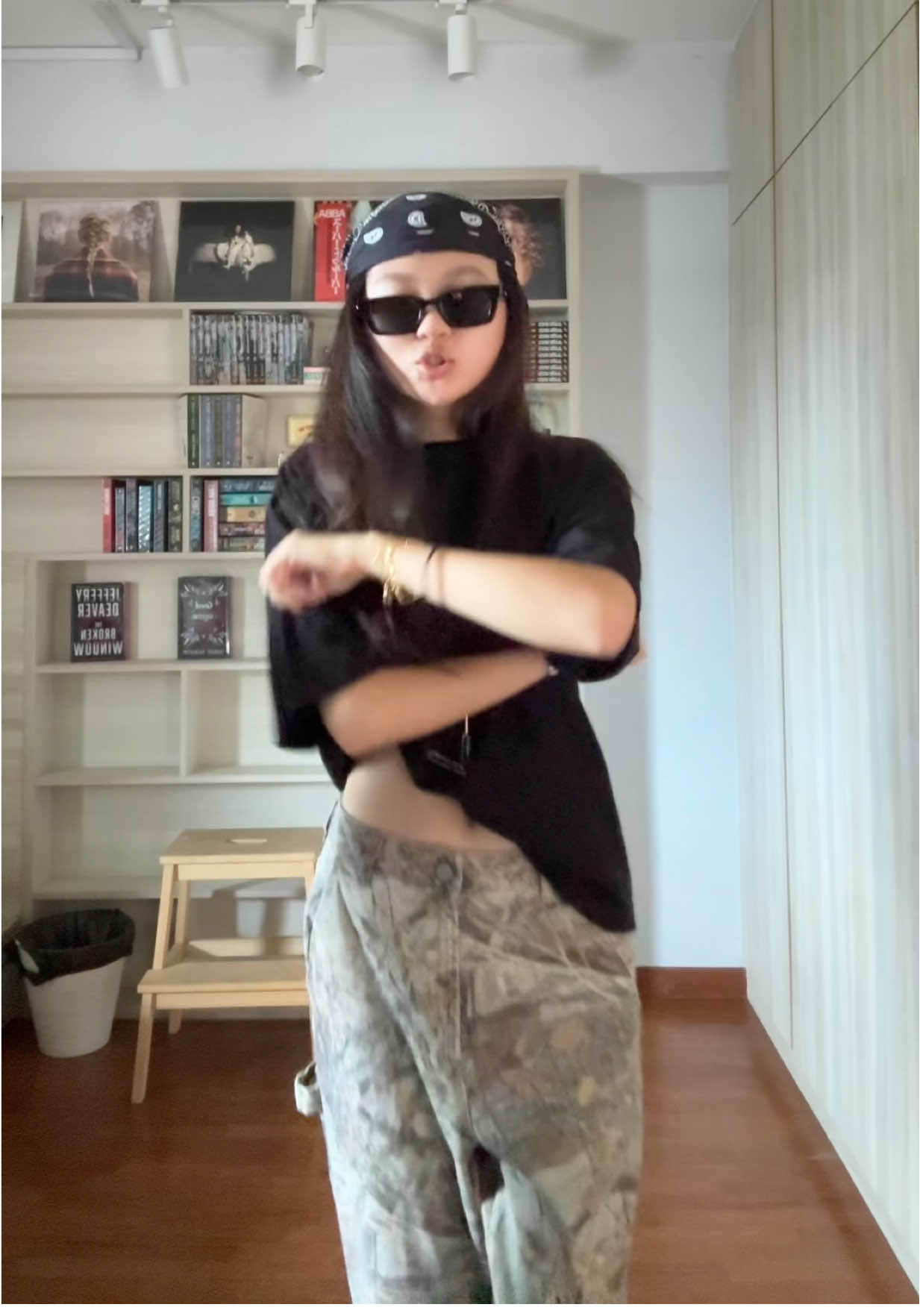 idk i think im losing it #fitcheck #fyp #OOTD #outfit 