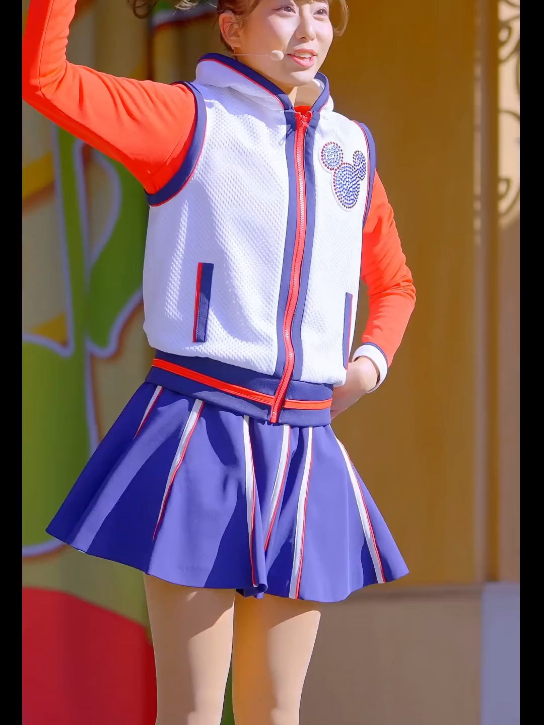ジャンプ中に止めると・・・ ：4K： ジャンボリミッキー ： ディズニー ランド ： おねえさん ： re ： #disney #dance #ディズニーダンサー #tdl #4k