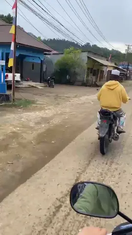 Sipaling Anjay nih Kek #fyp #fypku #fypkusekarang #kakekviral #motoran 