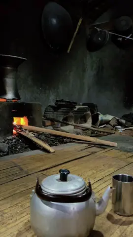 Waktu subuh teringat zaman dulu di kampung #sisikampung🌿🎋 #suasanapedesaan🌾🌿🌴🌲💞📷 