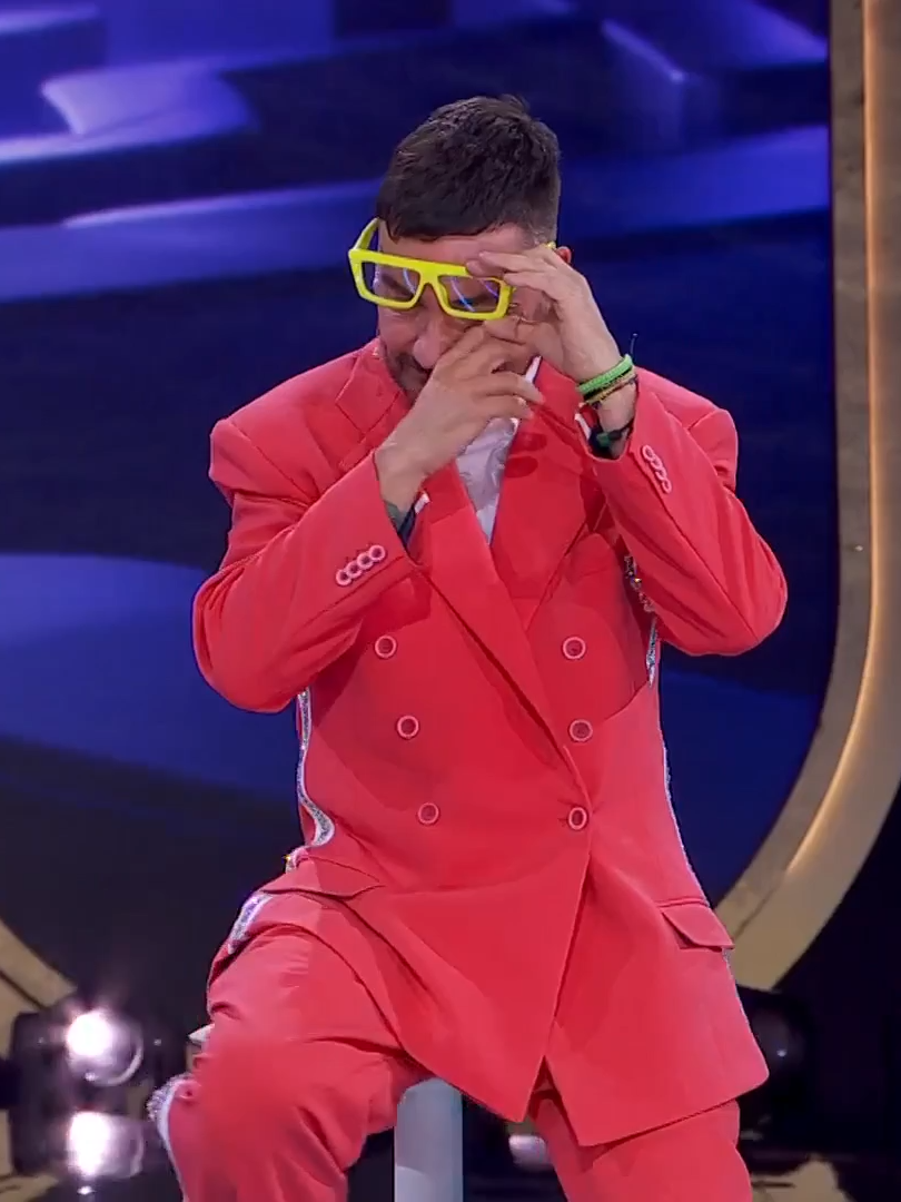 @yosoyshiky rompe en llanto tras recordar su paso por #LaCasaDeLosFamososMx y @ninelconde tampoco contiene las lágrimas.  Si quieres ver el momento COMPLETO, suscríbete ya a @vix y no te pierdas de nada con el 24/7 🔥 #LaCasaDeLosFamososMx, GRAN FINAL, disponible también en #LasEstrellas y #Canal5.