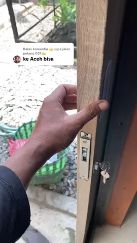 Membalas @🫱Lupa jalan pulang 007🫲#pintusleding #pintu #pintukamarmandi #renosteelshop  