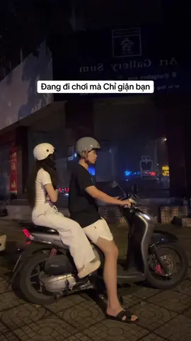 Tính chở qua cam hả #anhvachi #couple #tinhyeu 