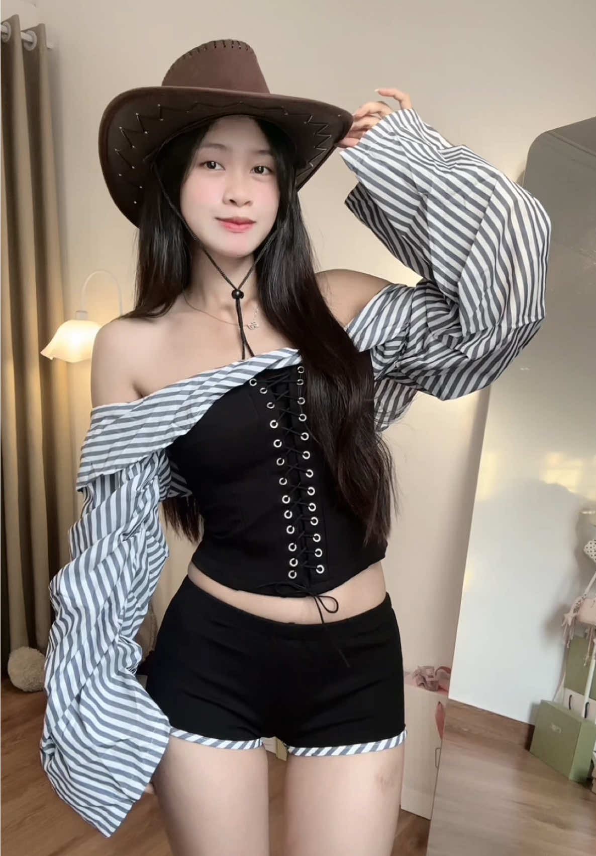 Nữ cao bồi☺️#outfit #outfitideas #xuhuongtiktok #xuhuong 