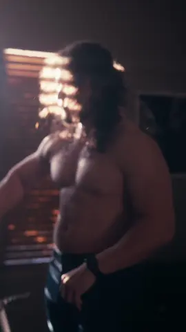 Out of focus (saw after recorded) but the lighting was really cool 😂👌 #cassian 