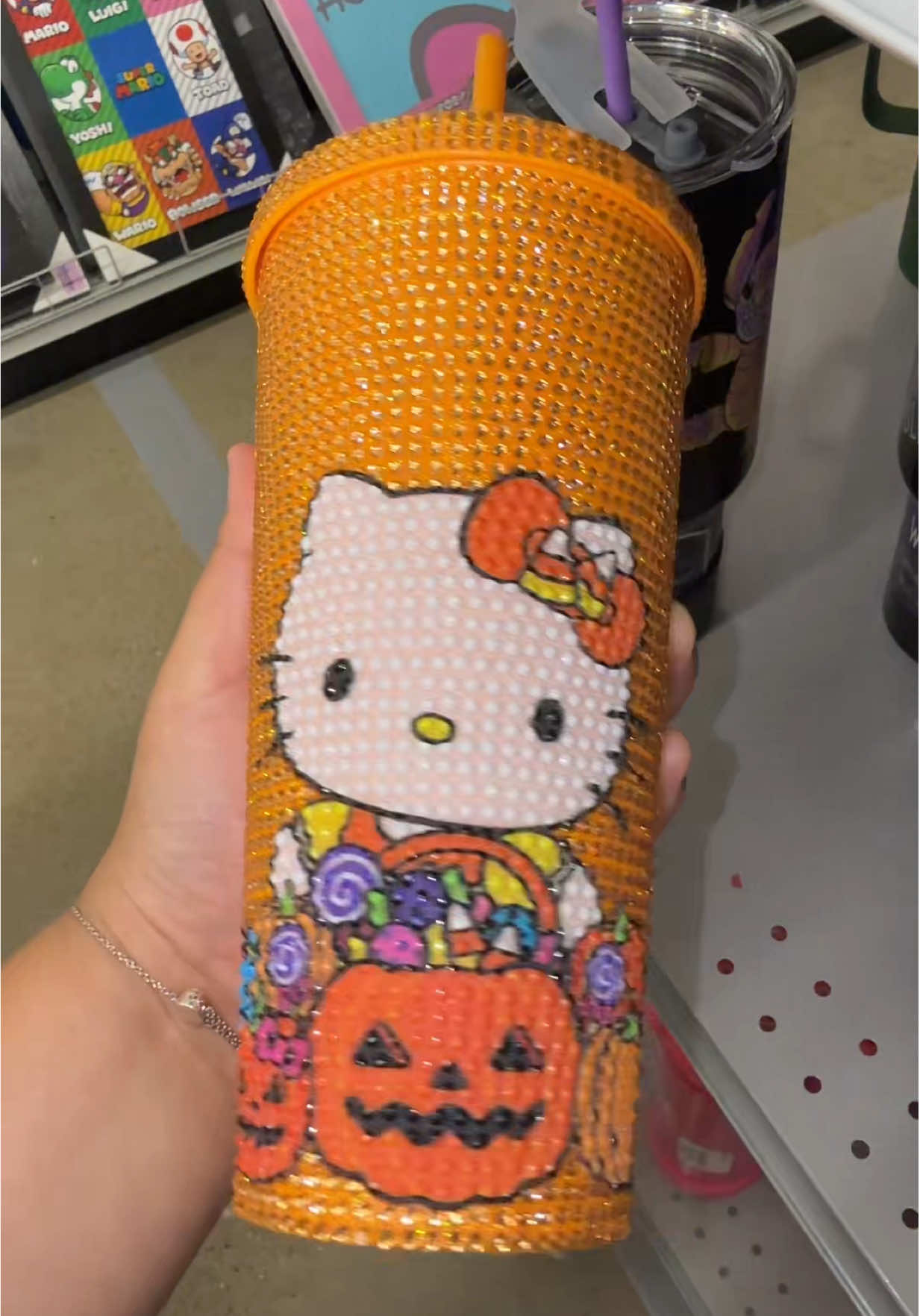 So many hello kitty blankets now at @Burlington 💗 #hellokitty #hellokittylover #hellokittyandfriends #hellokittygirl #hellokittyburlington #hellokittyblanket #hellokittyburlingtonfinds 
