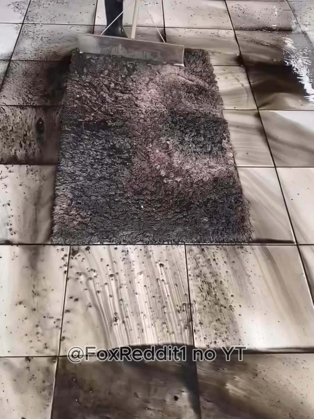 !ATENÇÃO! Assista a HISTÓRIA COMPLETA está no YT, procure por Fox Reddit Histórias, ou clique no link na bio do perfil! 