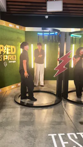 @stickcatching at @IShowSpeed’s premier #fyp #stickcatching #carnivalgame #speed 