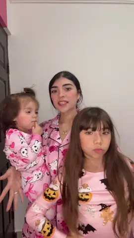 ¿Cuál creen qué es nuestro color favorito? Si sabes comenta emojis de ese color 🫣🫶🏻 #fyp 