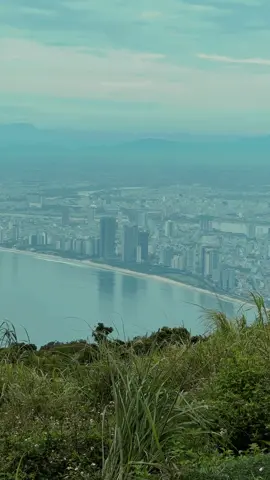 “Đường gập ghềnh hay bằng phẳng, đều từ lựa chọn của chính bạn.” #hallodanangcity 
