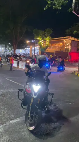Turut berdukacita yang sedalam” nya untuk santri ponpes Al-Khoziny dan terimakasih untuk yang sudah bertugas dan membantu serta jajaran pihak berwajib 🙏🏼🤲🏻🥀 @mek @EVO TEAM SURABAYA @PATWAL403🇮🇩 @ambulance.pemdes.sawotratap #relawanambulance #polripresisi #bpbdsidoarjo #juandaemergencysupport #dishubjatim #ambulanceprioritas #patwal403sidoarjo 
