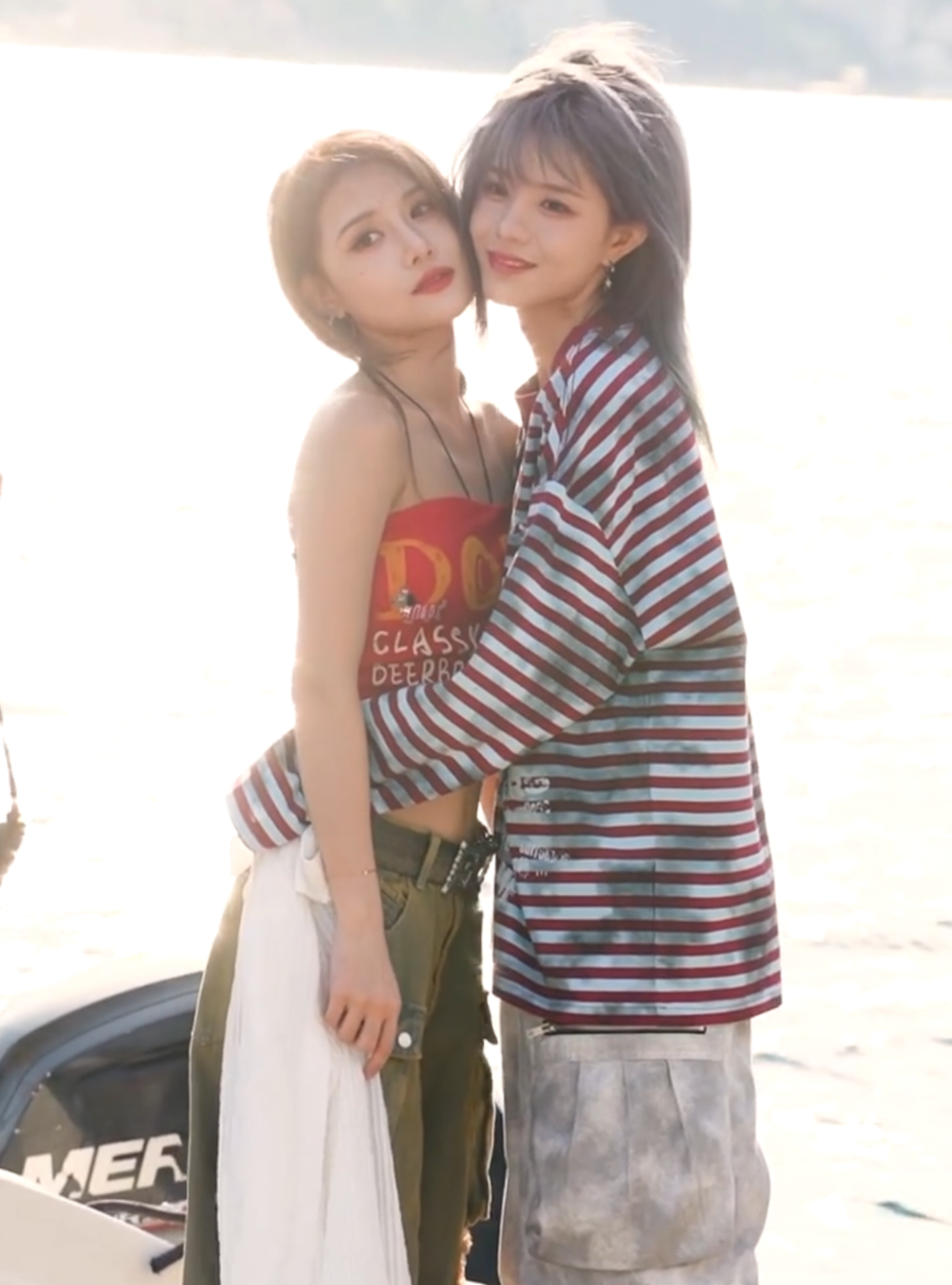 thấy suốt ngày dính dính vào nhau rồi chụp ảnh bh hai người mới thả ảnh ra cre:二十七号痕迹 #báchchu  #白白的猪  #柏里挑怡 