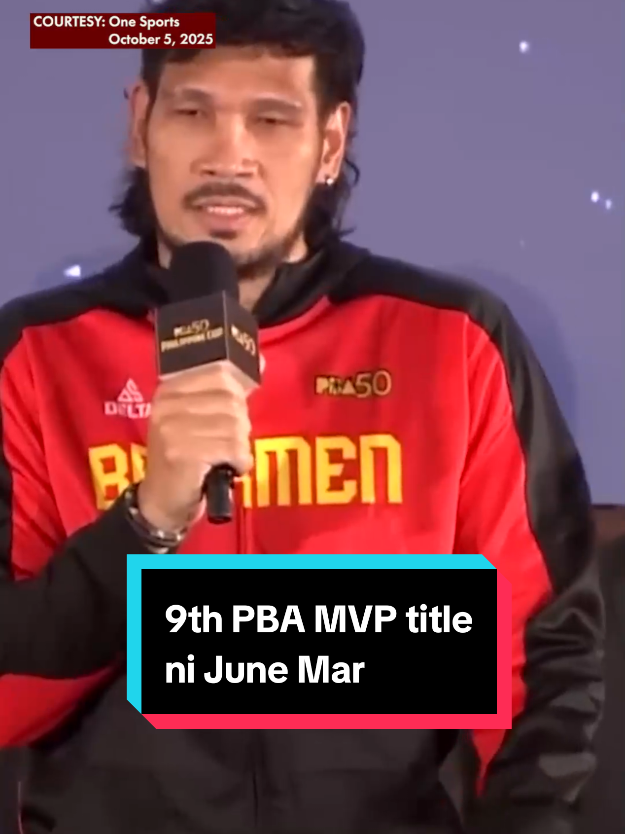 'DATI SOBRANG HATE KO 'YUNG HEIGHT KO... PERO NA-REALIZE KO IYON PALA 'YUNG ULTIMATE GIFT NA BINIGAY NI GOD SA'KIN' Muling gumuhit ng kasaysayan si San Miguel Beermen big man June Mar Fajardo matapos niyang iuwi ang kanyang pang-siyam na Most Valuable Player (MVP) award sa katatapos lang na PBA Season 49 Leo Awards nitong Linggo, Oct. 5. Matapos pasalamatan ang mga taong malalapit sa kanya para sa suporta ng mga ito, ikinuwento ni 