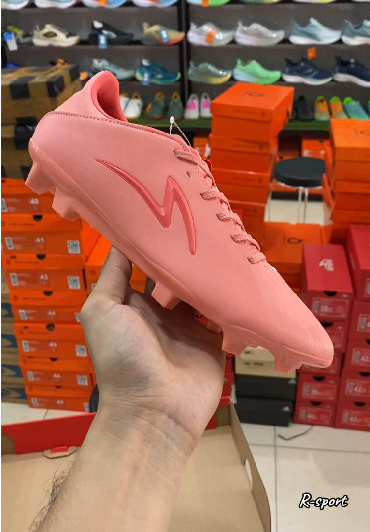 Ready kembali sepatu specs essorer fg warna paling banyak dicari ,,,langsung merapat ke toko #rsportbandaaceh #bandaaceh #sepakbolaaceh #tarkamsepakbola #tarkamaceh 