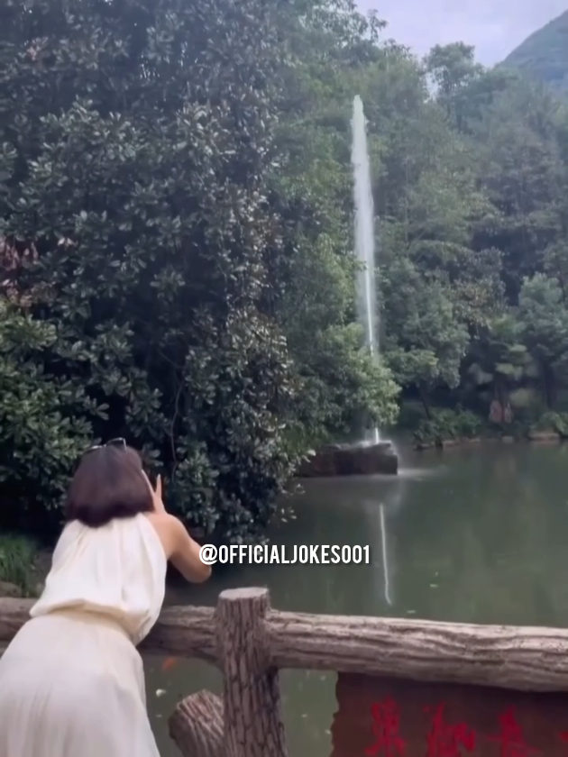 This video dey scared me oo 🤣😂😭 #creatorsearchinsights #foryoupage #fyp #funny #officialjokes001 