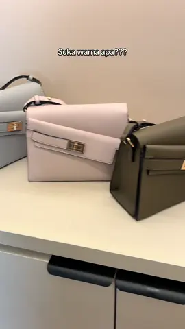 Huhuhu galau warna sekarang kan😩😩😩