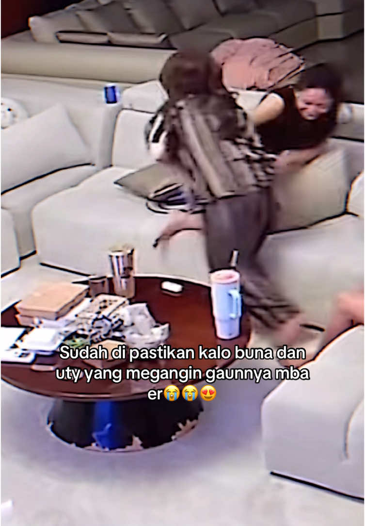 #CapCut apa yg akan terjadi😂😂😇@Erika Carlina @Rachel vennya #fujian #fuji #rachelvennya #erikacarlina #ericarl #lewatberanda #fypviralシ #braver 