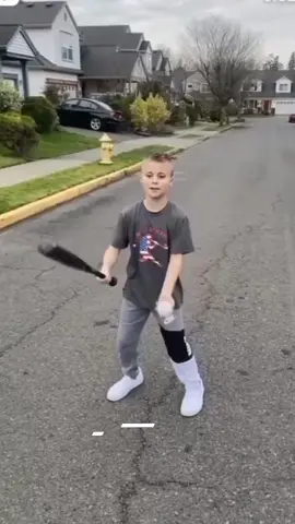 How Warriors were born. Charge + Release Spirit incoming #worldofwarcraft #blizzard #tww #thewarwithin #wowmemes 