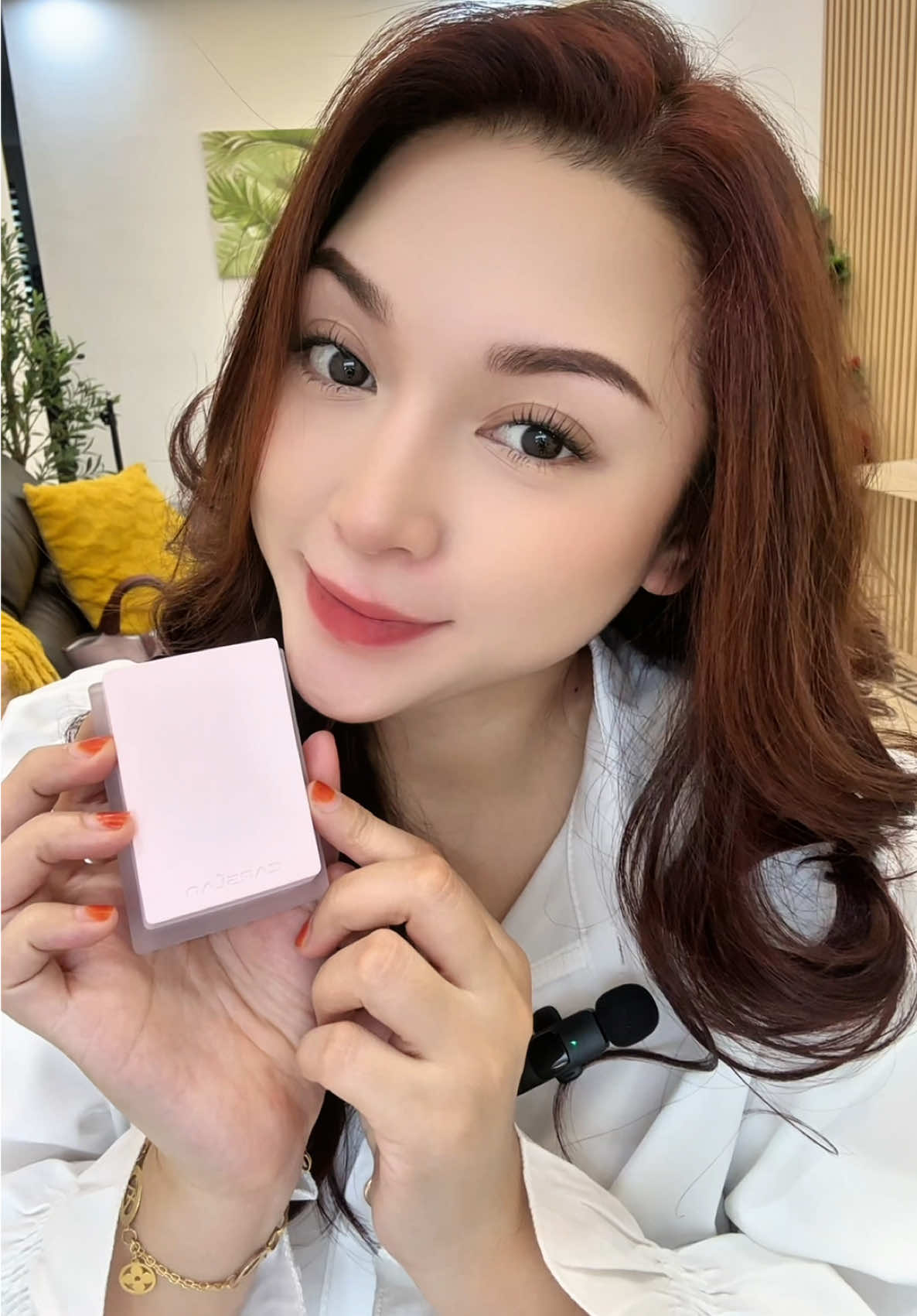 Best bedak ni, size dia senang letak dalam bag 👜 #carslan #compactpowder #makeup #fyp #viral 