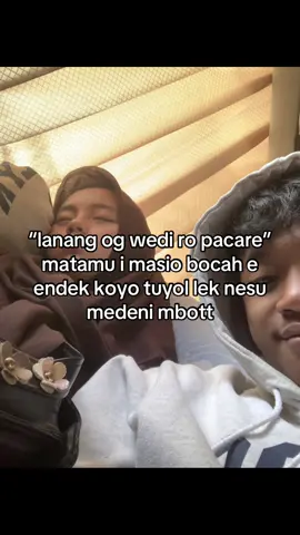 meneng nek pas turu tok 😒